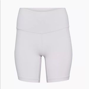 TNABUTTER Atmosphere Hi-Rise 7” short in marble lilac colour, size S